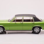 Opel Diplomat B Groen Metallic MCG 1:18 - image 3 of 6