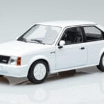 Opel Kadett D GTE Wit MCG 1:18 MCG18268 Metaal
