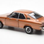 Opel Manta A Brons Metallic Norev 1:18 - image 7 of 8