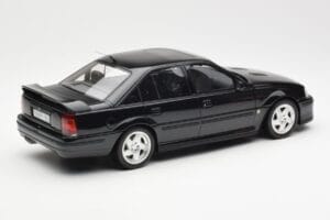 Opel Omega A Lotus Imperial Dark Groen Metallic Otto 1:18 OT153 Hars — afbeelding 2 van 6