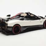 Pagani Zonda Cinque Roadster Wit Benny Almost Real 1:18 - image 3 of 8