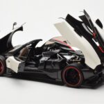 Pagani Zonda Cinque Roadster Wit Benny Almost Real 1:18 - image 5 of 8