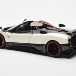 Pagani Zonda Cinque Roadster Wit Benny Almost Real 1:18 - image 7 of 8