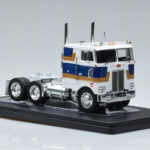Peterbilt 352 H Wit IXO 1:43 TR078 - image 4 of 6