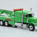 Peterbilt 359 Wrecker Road Service Groen IXO 1:43 - image 4 of 5