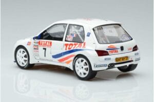 Peugeot 106 Maxi Rally D'Antibes 2000 Otto 1:18 OT947 Hars — afbeelding 5 van 6