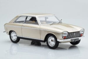 Peugeot 204 Coupe Beige Otto 1:18 OT1024 Hars — afbeelding 4 van 6