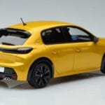 Peugeot 208 GT Line Geel Otto 1:18 OT930 Hars - image 2 of 6