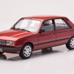 Peugeot 305 GTX Rood Plaisir Otto 1:18