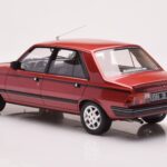 Peugeot 305 GTX Rood Plaisir Otto 1:18 - image 5 of 6