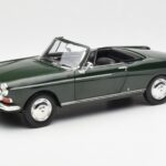 Peugeot 404 Cabriolet Antique Green Gelimiteerde Editie Norev 1:18 184829
