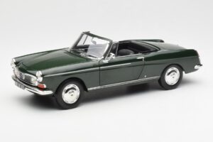 Peugeot 404 Cabriolet Antique Green Gelimiteerde Editie Norev 1:18 184829
