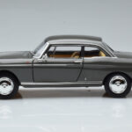 Peugeot 404 Coupe Graphite Grijs Norev 1:18 - image 4 of 7