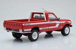 Peugeot 504 Dangel Pickup Rood Otto 1:18 OT436 Hars — afbeelding 2 van 6