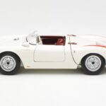 Porsche 550 Spyder 70 Jaar Editie Wit Schuco 1:18 450033300 - image 4 of 8