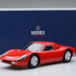 Porsche 904 GTS Rood Norev 1:18 - image 6 of 6