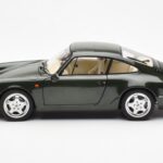 Porsche 911 964 Carrera 4 Groen Metallic Asia Exclusive Norev 1:18 - image 4 of 8