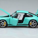 Porsche 911 964 RUF SCR Pearl Mint Groen Almost Real 1:18 - image 4 of 10