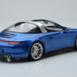Porsche 911 991 4S Targa Blauw GT Spirit 1:18 - image 2 of 5