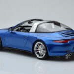Porsche 911 991 4S Targa Blauw GT Spirit 1:18 - image 4 of 5