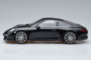 Porsche 911 991 Carrera 4 Black Edition GT Spirit 1:18 GT114 Hars — afbeelding 3 van 6