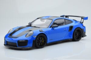 Porsche 911 GT2 RS 991.2 Weissach Package Blauw Zwarte Magnesium Velgen Minichamps 1:18 153068316