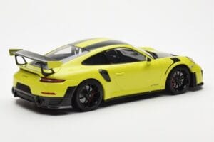 Porsche 911 991.2 GT2 RS Lichtgroen Met Zwarte Magnesium Velgen Minichamps 1:18 155068300 Metaal — afbeelding 2 van 6