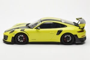 Porsche 911 991.2 GT2 RS Lichtgroen Met Zwarte Magnesium Velgen Minichamps 1:18 155068300 Metaal — afbeelding 3 van 6
