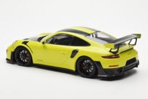 Porsche 911 991.2 GT2 RS Lichtgroen Met Zwarte Magnesium Velgen Minichamps 1:18 155068300 Metaal — afbeelding 5 van 6