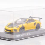 Porsche 911 991.2 GT3 RS Geel Minichamps 1:43 - image 2 of 4