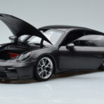 Porsche 911 992 GT3 Touring Package Grijs Norev 1:18 - image 2 of 7