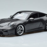 Porsche 911 992 GT3 Touring Package Grijs Norev 1:18