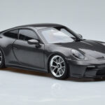 Porsche 911 992 GT3 Touring Package Grijs Norev 1:18 - image 5 of 7