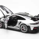 Porsche 911 992 GT3 Weissach Pack GT Zilver Metallic Norev 1:18 - image 5 of 8
