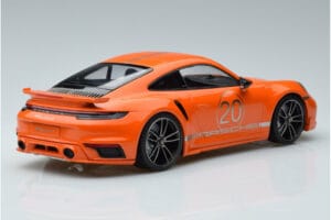 Porsche 911 992 Turbo S China 20th Anniversary Oranje Minichamps 1:18 155069171 Metaal — afbeelding 2 van 6
