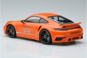 Porsche 911 992 Turbo S China 20th Anniversary Oranje Minichamps 1:18 155069171 Metaal — afbeelding 5 van 6