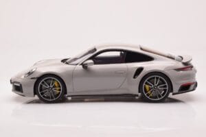 Porsche 911 992 Turbo S Crayon Grijs GT Spirit 1:18 GT431 Hars — afbeelding 3 van 6