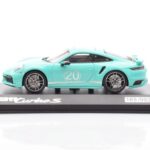 Porsche 911 992 Turbo S Mint Groen Minichamps 1:43