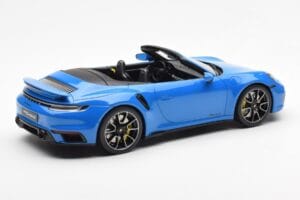 Porsche 911 992 Turbo S Shark Blauw GT Spirit 1:18 GT441 Hars — afbeelding 2 van 6