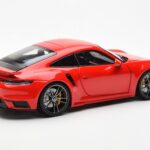 Porsche 911 992 Turbo S Sport Design Rood Minichamps 1:18 - image 3 of 8
