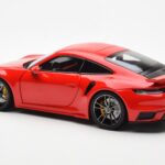 Porsche 911 992 Turbo S Sport Design Rood Minichamps 1:18 - image 7 of 8