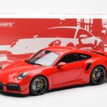 Porsche 911 992 Turbo S Sport Design Rood Minichamps 1:18 - image 8 of 8