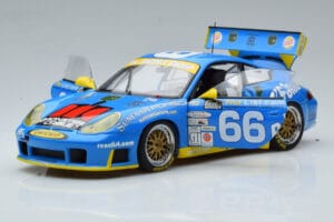 Porsche 911 996 GT3 R #6 24 Hours of Daytona GT Class Winner 2002 AUTOart 1:18 80273 Metaal — afbeelding 2 van 7