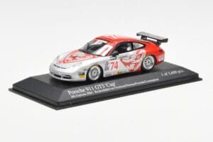Porsche 911 996 GT3 RSR Flying Lizard #74 M. Rockenfeller / D. Cunningham / S. Neiman / J. Pechnik / J. Van Overbeek Rolex 24 — afbeelding 2 van 4