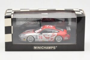 Porsche 911 996 GT3 RSR Flying Lizard #74 M. Rockenfeller / D. Cunningham / S. Neiman / J. Pechnik / J. Van Overbeek Rolex 24 — afbeelding 4 van 4
