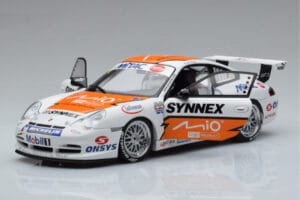 Porsche 911 996 GT3 R #1 C. Kwan Carrera Cup Asia 2004 AUTOart 1:18 80487 Metaal — afbeelding 2 van 7