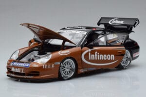 Porsche 911 996 GT3 R #2 S. Miau Carrera Cup Asia 2004 AUTOart 1:18 80488 Metaal — afbeelding 2 van 7