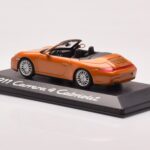 Porsche 911 997 Carrera 4 Cabriolet Oranje Metallic Minichamps 1:43 - image 3 of 4
