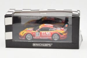 Porsche 911 997 GT3 R ITAS #18 De Lorenzi / Bonetti / Caccia / Bontempelli 24 Hours of Spa 2011 Minichamps 1:43 400118918 Met — afbeelding 4 van 4