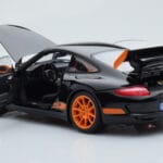 Porsche 911 997 GT3 RS Zwart AUTOart 1:18 - image 5 of 8